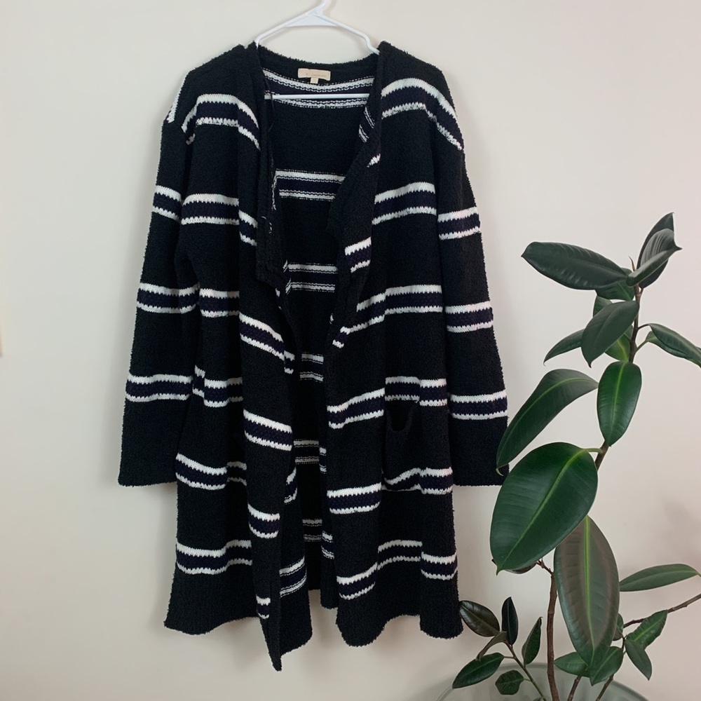 &. Layered black white stripe chunky cardigan L